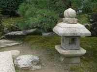 岡山後楽園、園内の灯籠