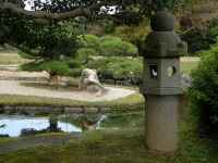 岡山後楽園、園内の灯籠