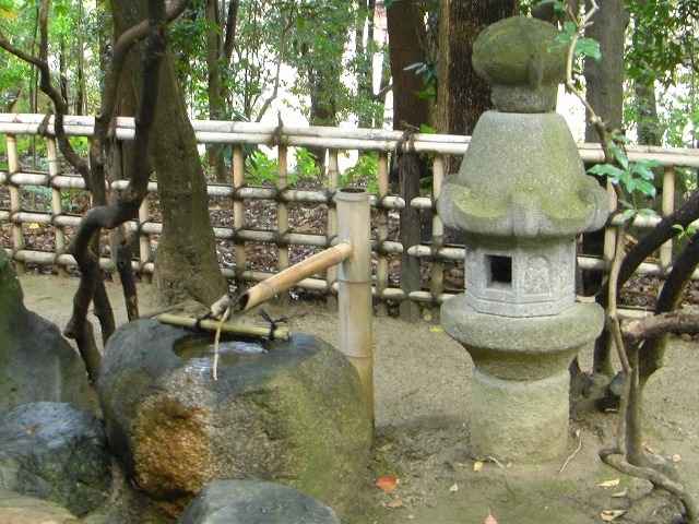 岡山後楽園、園内の灯籠