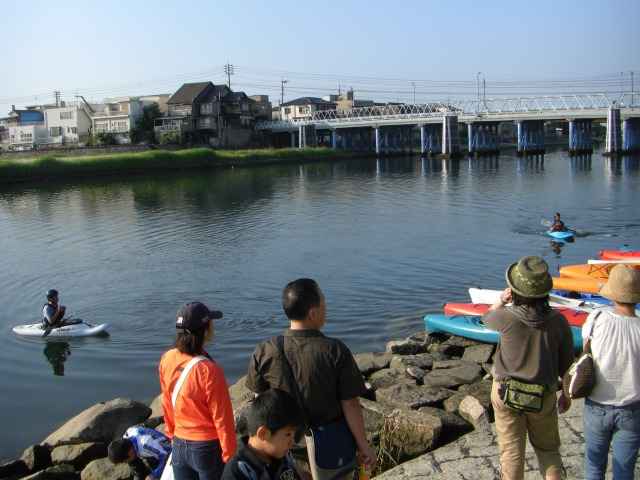 朝市会場でのカヌー教室