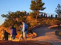ブライスキャニオン国立公園からレイクパウエルまで・ローアーアンテロープキャニオンツアー