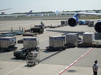 成田空港で